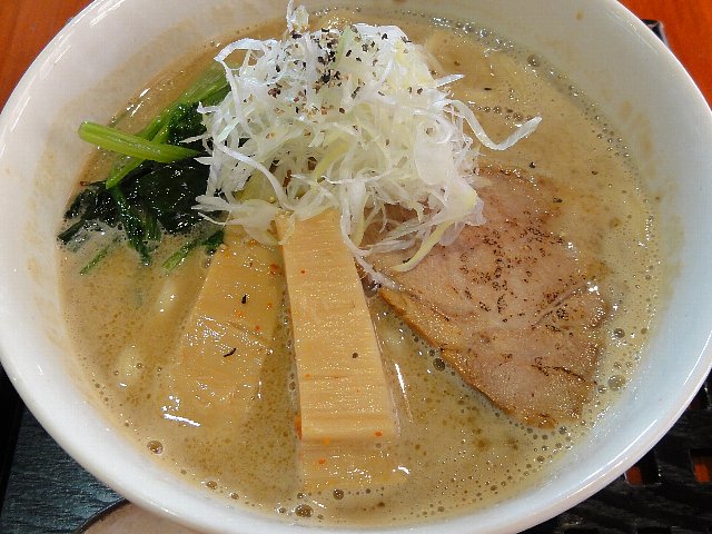 1008a048.jpg