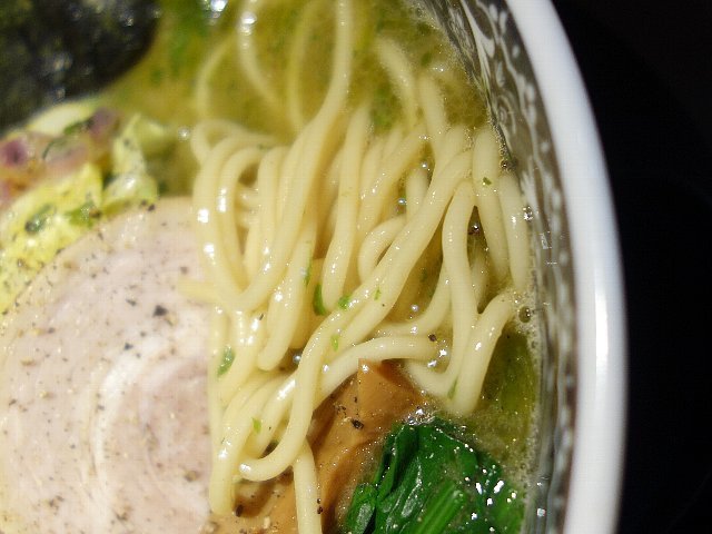 2004a012.jpg
