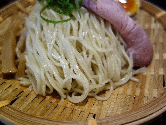 2006a037.jpg
