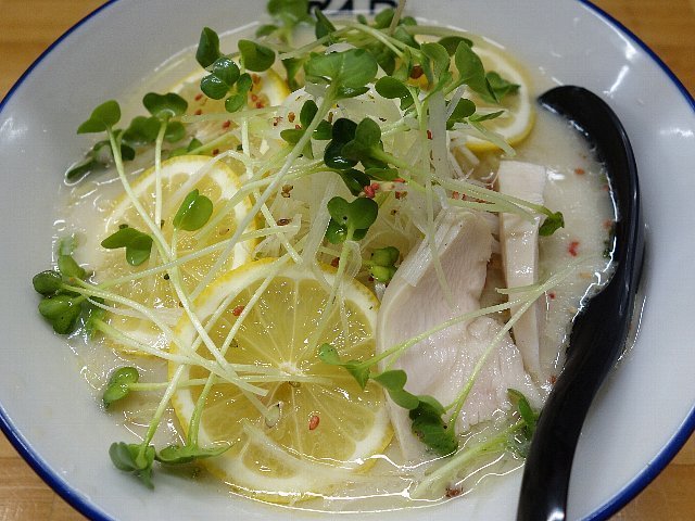 2104a061.jpg