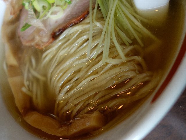 2106a065.jpg