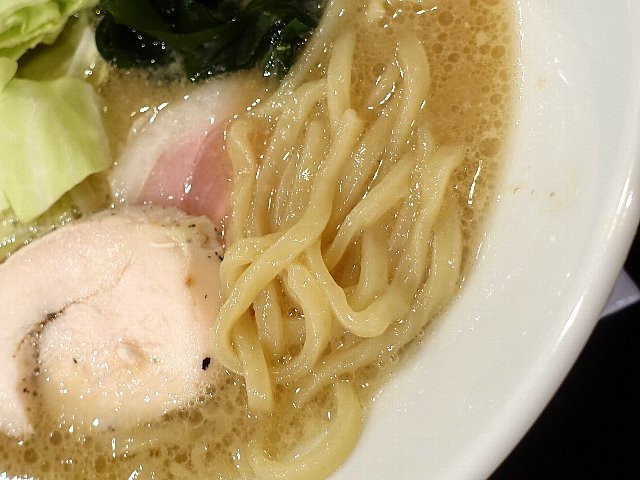 2211a003.jpg