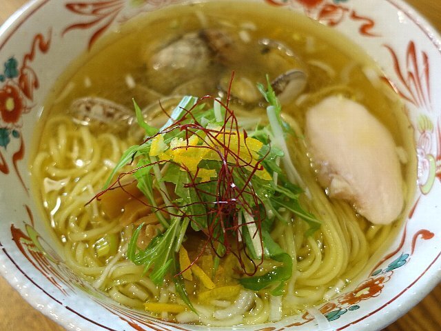 2404a015.jpg