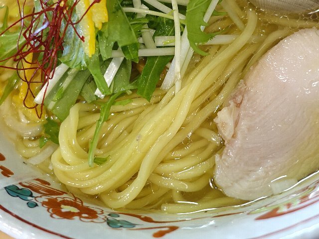 2404a016.jpg